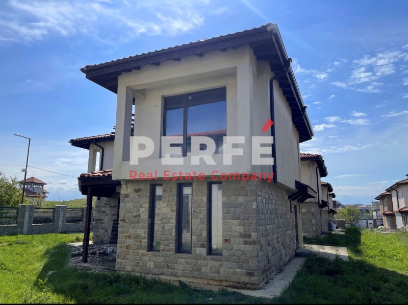 Till salu  Hus region Burgas , Sinemorec , 200 kvm | 35445866 - bild [2]