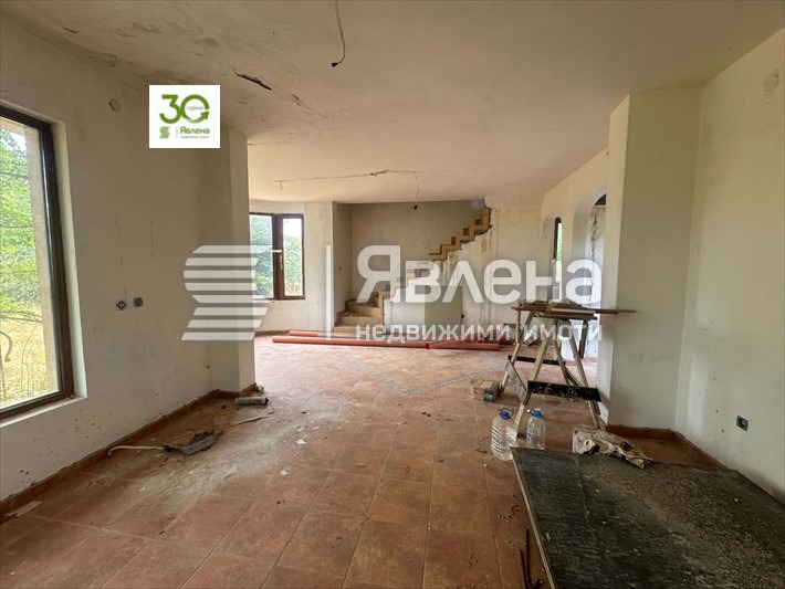 Продава КЪЩА, с. Аврен, област Варна, снимка 4 - Къщи - 55336356