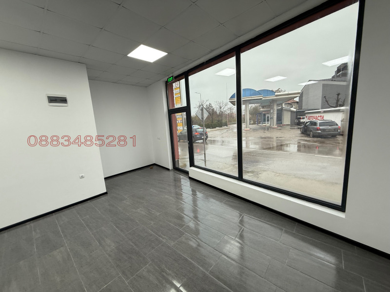 Продава МАГАЗИН, гр. Търговище, Център, снимка 2 - Магазини - 52780501