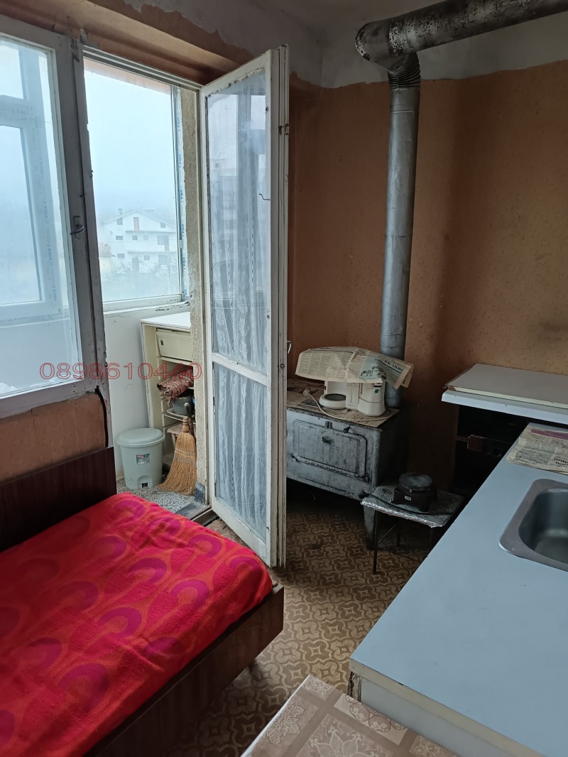 Продава 1-СТАЕН, гр. Смядово, област Шумен, снимка 2 - Апартаменти - 53382523