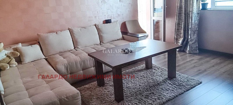 De vânzare  1 dormitor Plovdiv , Ciuciuc Parij , 72 mp | 35419388