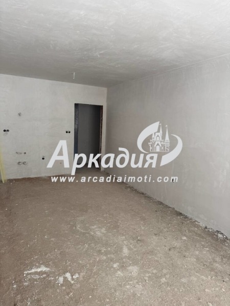 Продава 2-СТАЕН, град Пловдив, Въстанически • 126000 € / 246434.58 лв. • 61663519 1