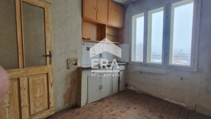 Продава ЕТАЖ ОТ КЪЩА, гр. Силистра, Малчика, снимка 4 - Етаж от къща - 46677552