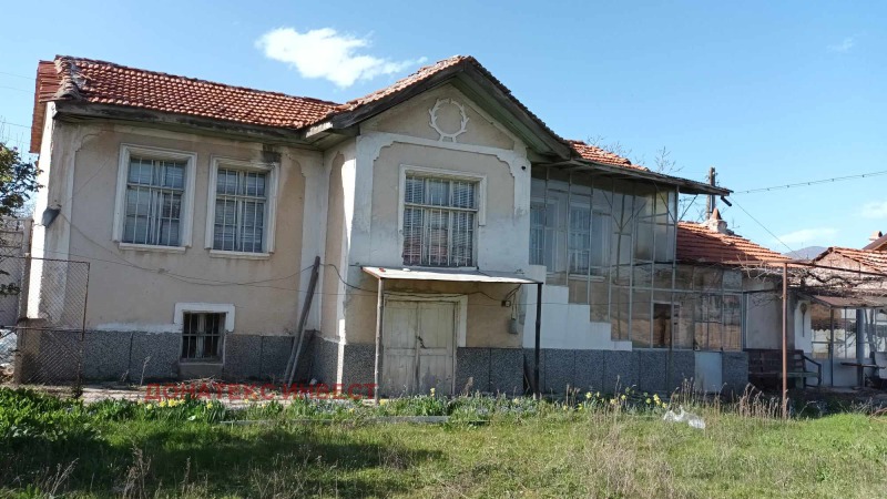 Продава  Къща област Пловдив , с. Старосел , 90 кв.м | 12520325