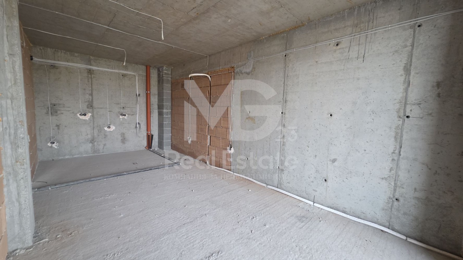 Продава 2-СТАЕН, гр. Пловдив, Остромила, снимка 2 - Апартаменти - 56105143