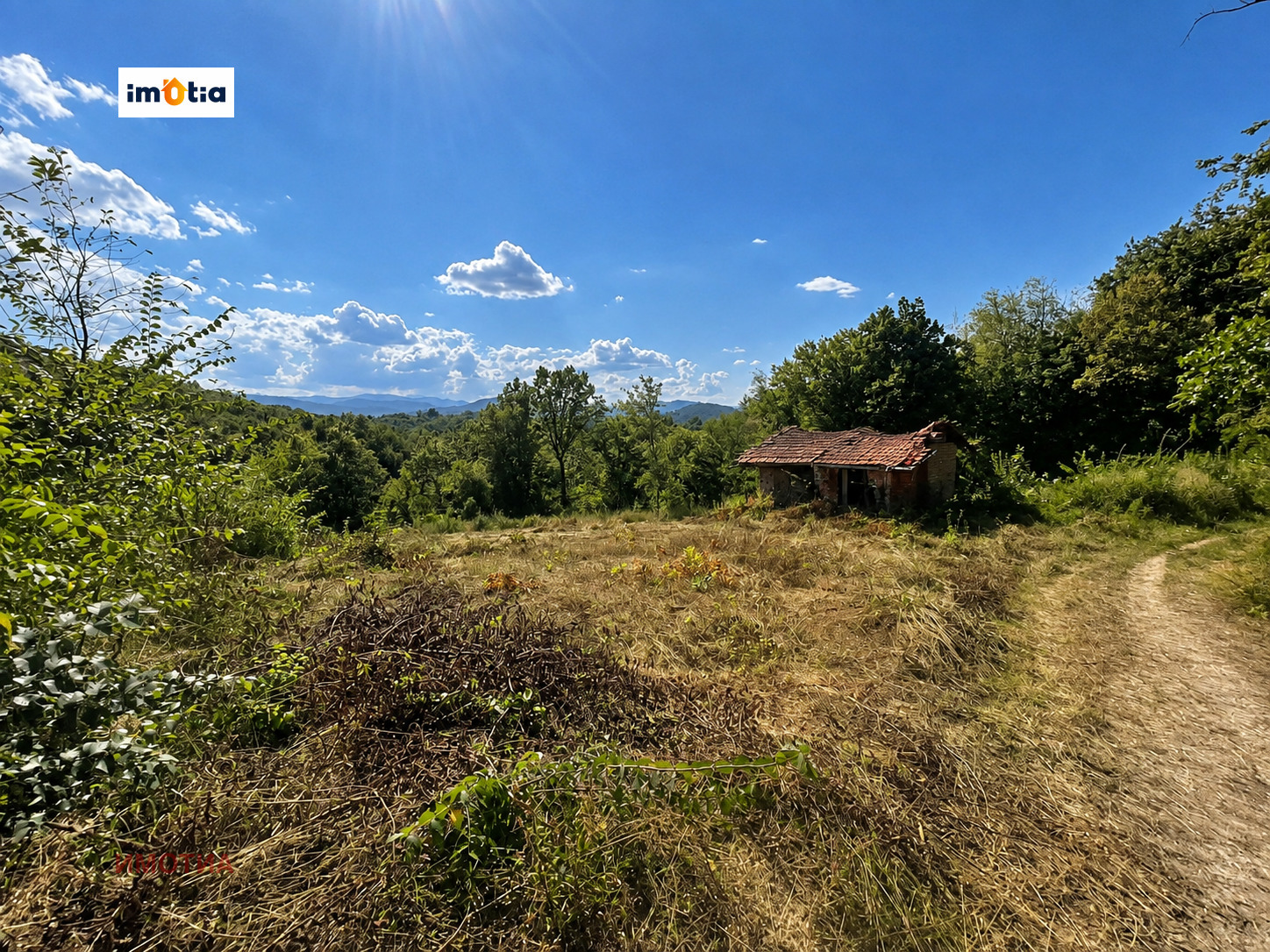 Продава ПАРЦЕЛ, с. Райковска, област Ловеч