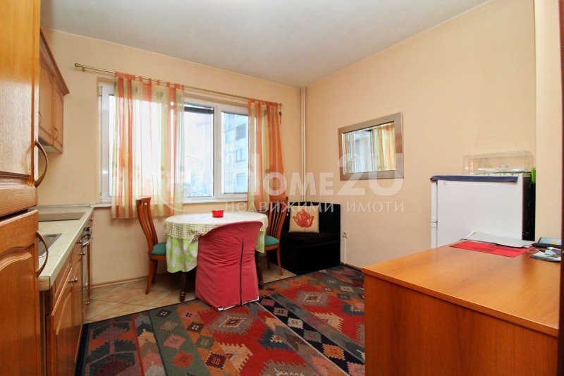 Продава  3-стаен град Пловдив , Тракия , 87 кв.м | 46583897 - изображение [2]