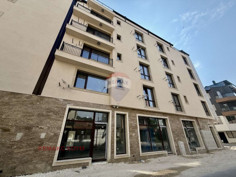 Продава 3-СТАЕН в град Варна, Гранд Мол - 110 кв.м / 187 000 € » 365 740.21 лв., РЕМАКС ХОУМ