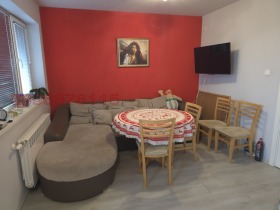 Продава  4-стаен, гр. Генерал Тошево