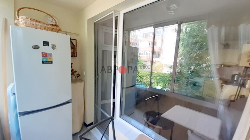 Продава  3-стаен град Бургас , Център , 81 кв.м | 89801747 - изображение [15]