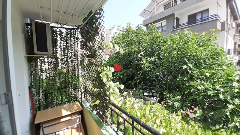Продава  3-стаен град Бургас , Център , 81 кв.м | 89801747 - изображение [8]