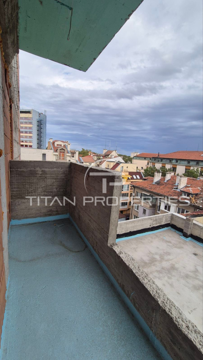 En venta  2 dormitorios Plovdiv , Tsentar , 101 metros cuadrados | 31965947 - imagen [9]