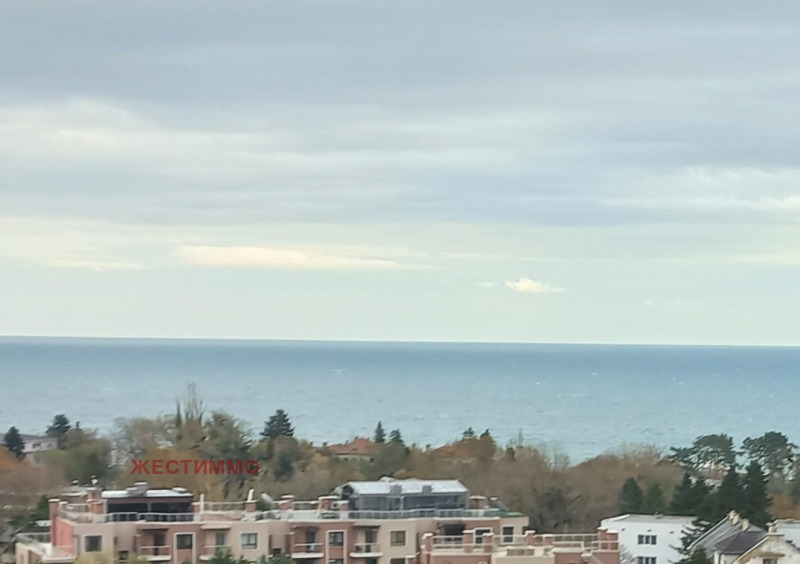 Till salu  Komplott Varna , m-t Manastirski rid , 600 kvm | 77528861