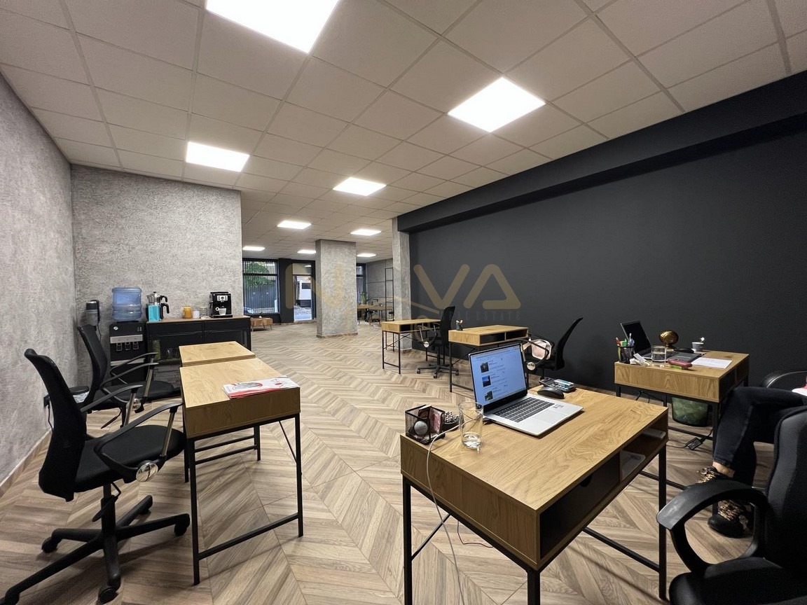 Продава ОФИС, гр. Варна, Конфуто