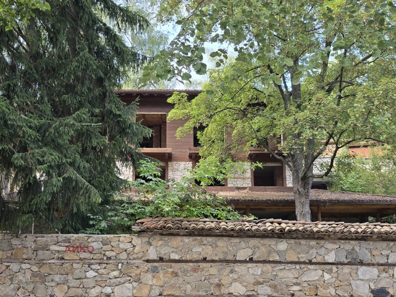 Продава ХОТЕЛ в област София, гр. Копривщица - 1600 кв.м / 990 000 € » 1 936 271.70 лв., АЙКО