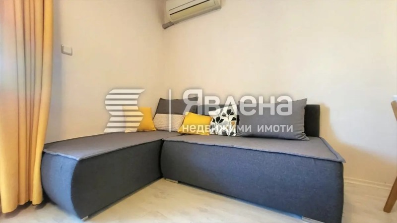 Продава  2-стаен град Варна , Център , 72 кв.м | 58125150 - изображение [2]