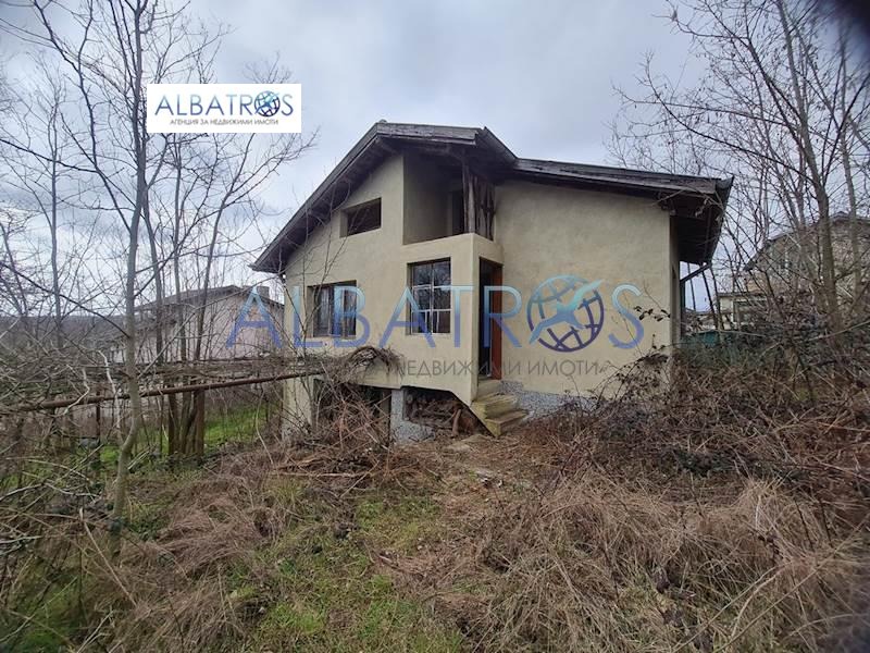 Продава КЪЩА, гр. Варна, м-т Боровец - юг, снимка 2 - Къщи - 54047209