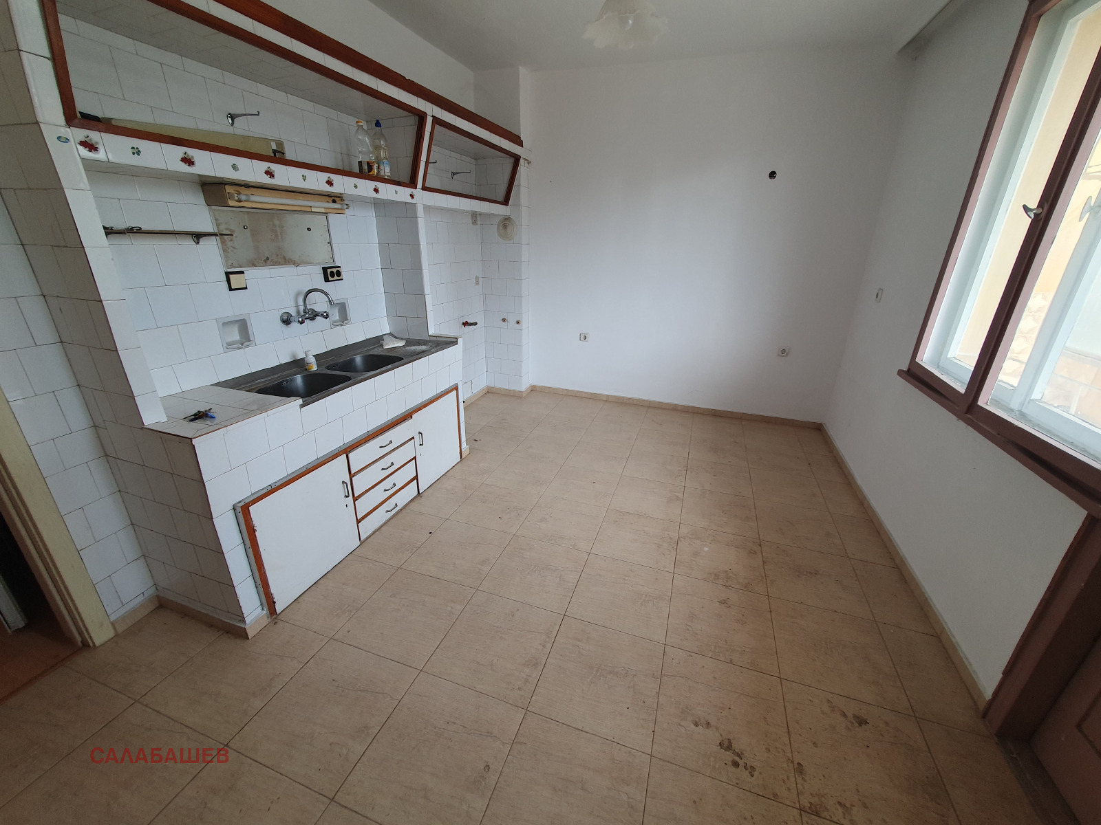 Продава 3-СТАЕН, гр. Казанлък, област Стара Загора, снимка 4 - Апартаменти - 54340771