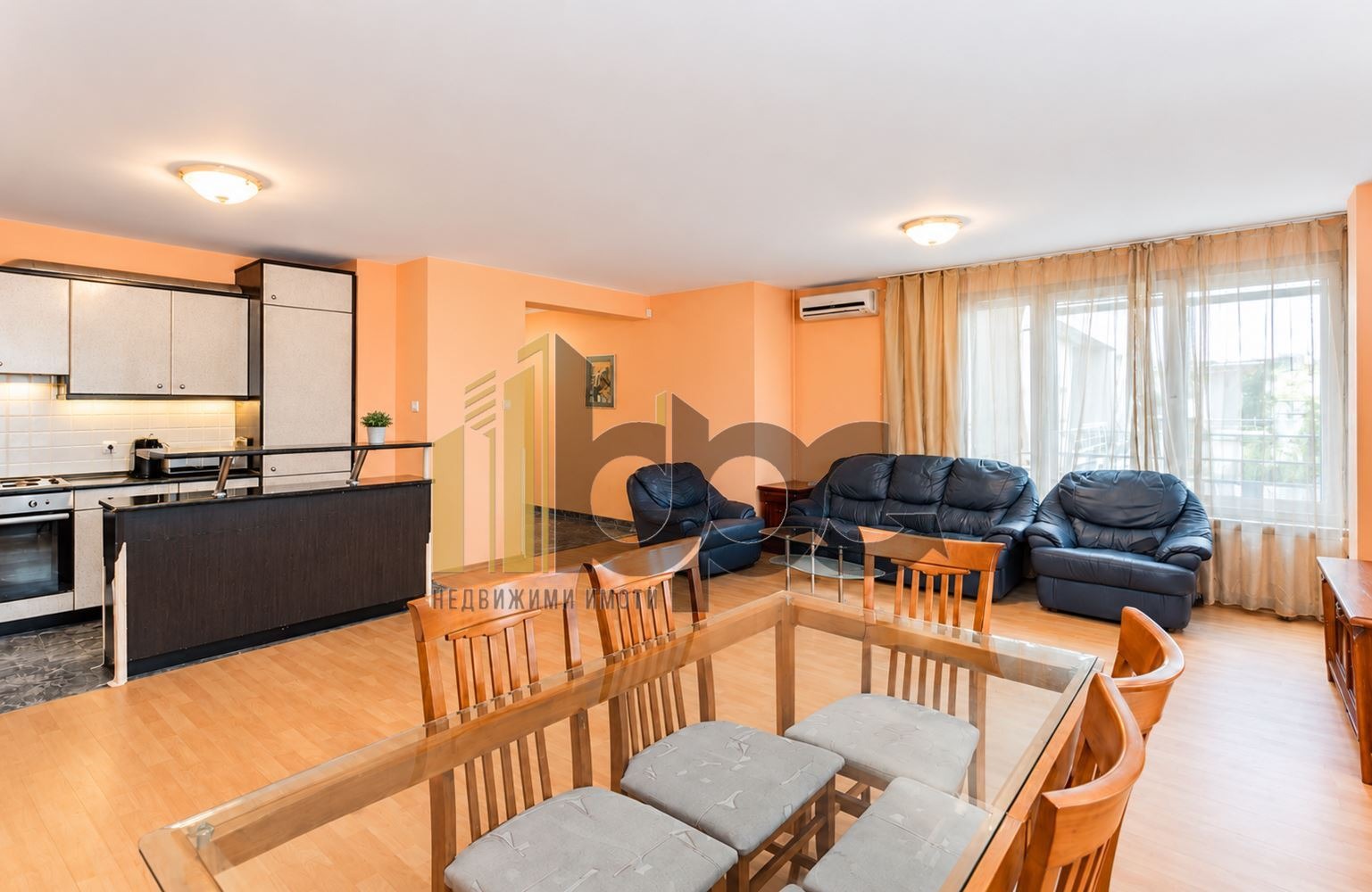 Продава 3-СТАЕН, гр. София, Център, снимка 2 - Апартаменти - 56719879