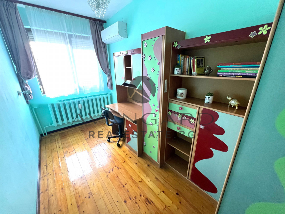 Продава ЕТАЖ ОТ КЪЩА, гр. Пловдив, Кършияка, снимка 4 - Етаж от къща - 54326731