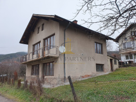 Hus Lyulin, region Pernik 4