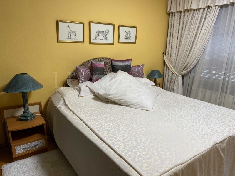 In vendita  Casa regione Dobrič , Rogachevo , 267 mq | 54578785 - Immagine [12]