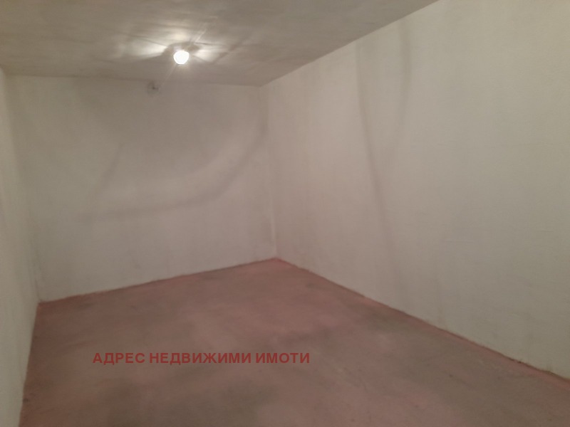 Продава ГАРАЖ в град Стара Загора, Три чучура - център - 22 кв.м / 11 500 € » 22 492.05 лв., АДРЕС НЕДВИЖИМИ ИМОТИ