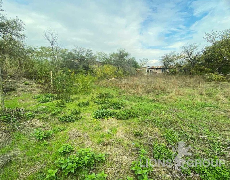 Продава ПАРЦЕЛ в град Варна, м-т Боровец - север - 576 кв.м / 65 000 € » 127 128.95 лв., ЛАЙЪНС ГРУП