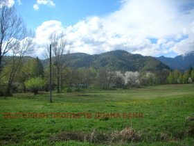 Handlung Dolna banja, region Sofia 10