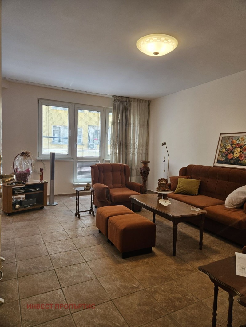 Продава  4-стаен град София , Изток , 112 кв.м | 51072652