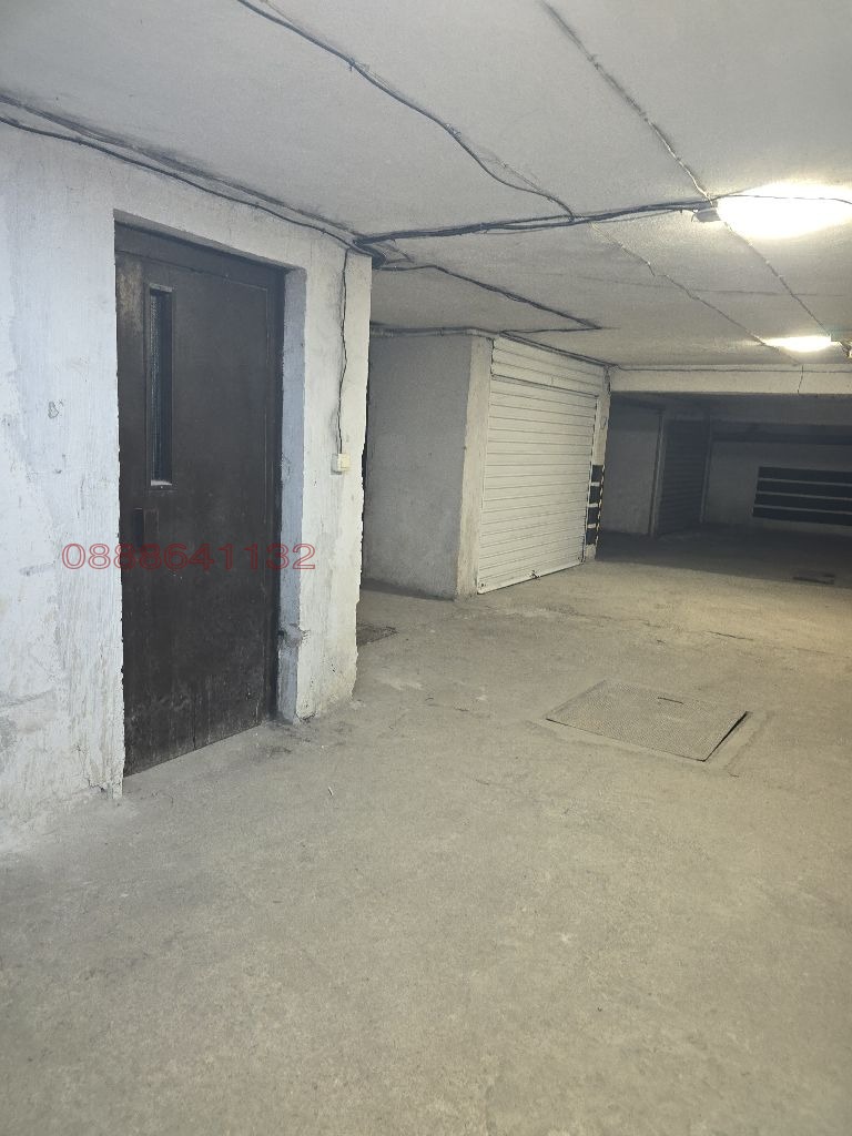 Продава ГАРАЖ, ПАРКОМЯСТО, гр. София, Медицинска академия, снимка 3 - Гаражи и паркоместа - 53719660