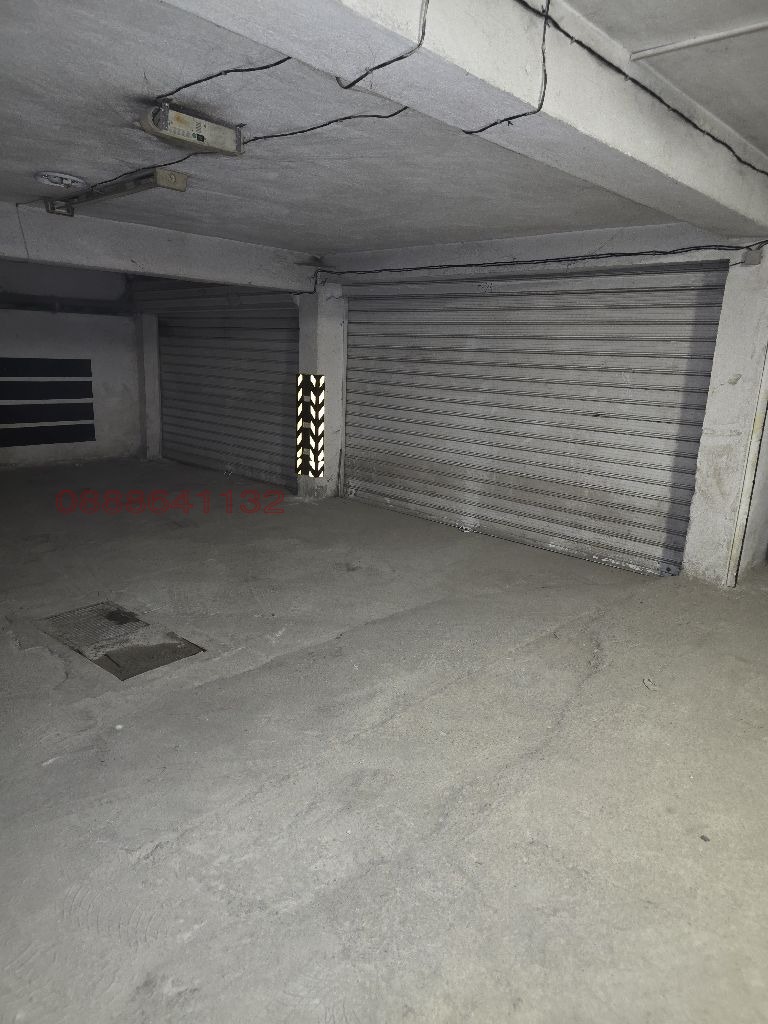 Продава ГАРАЖ, ПАРКОМЯСТО, гр. София, Медицинска академия, снимка 2 - Гаражи и паркоместа - 53719660