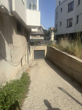 Garagem Ovtcha kupel, Sofia