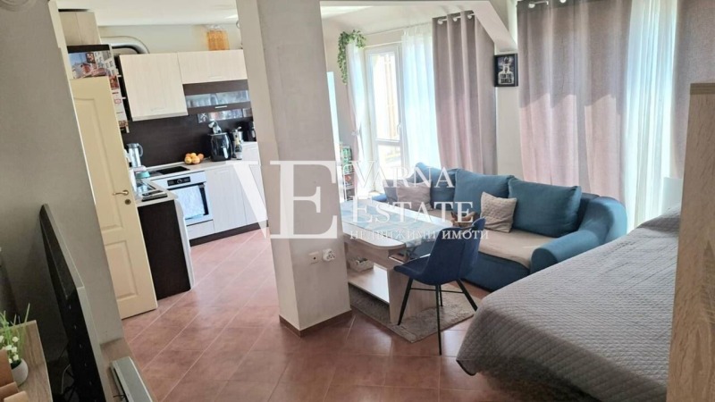 Eladó  Stúdió Varna , Cveten kvartal , 49 négyzetméter | 80676364 - kép [2]