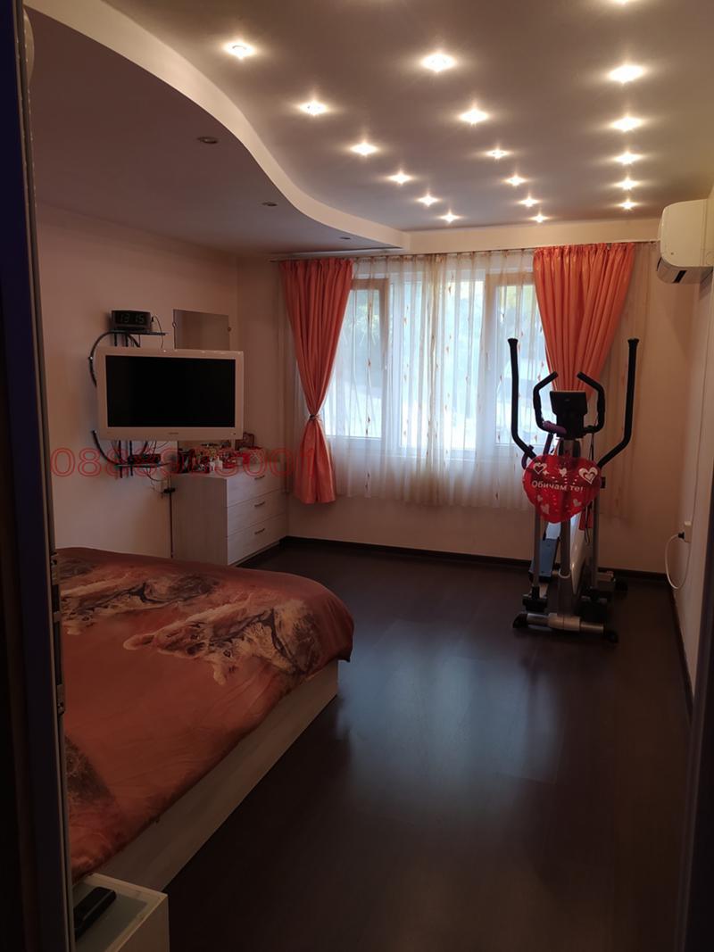 Eladó  Bérlakás Varna , Hristo Botev , 120 négyzetméter | 90385074 - kép [15]