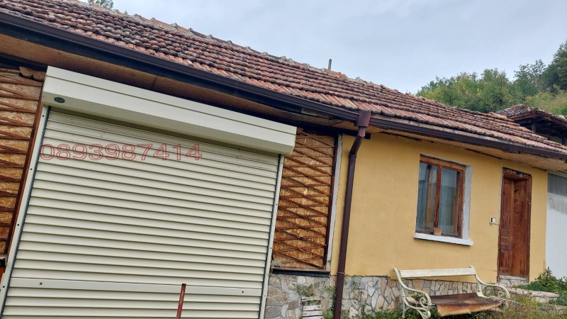 Продава КЪЩА, с. Лобош, област Перник, снимка 8 - Къщи - 52962803