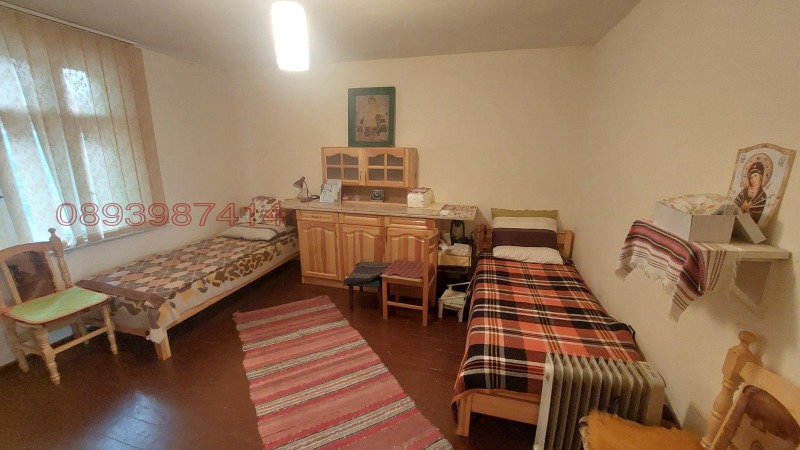 Продава КЪЩА, с. Лобош, област Перник, снимка 5 - Къщи - 52962803