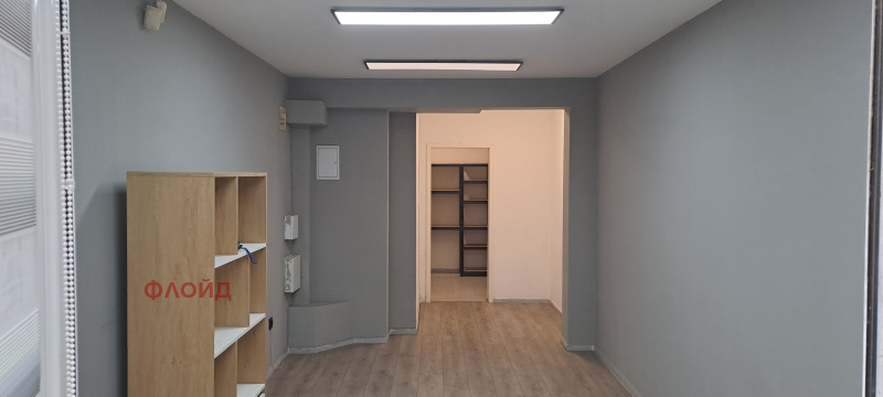 De vânzare  Magazin Sofia , Strelbiște , 34 mp | 64349989 - imagine [4]
