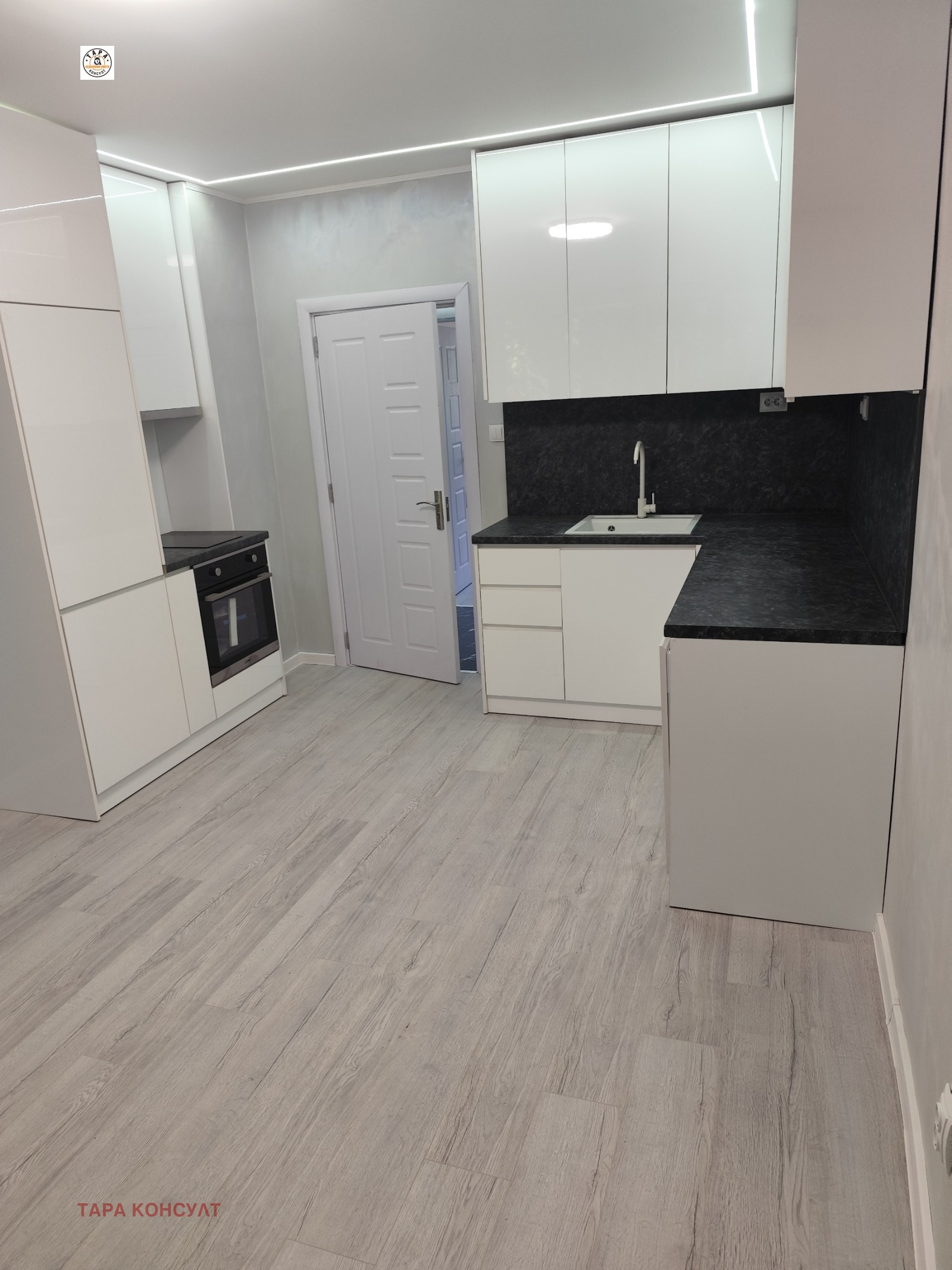 Продава 3-СТАЕН, гр. Горна Оряховица, област Велико Търново, снимка 3 - Апартаменти - 54427863