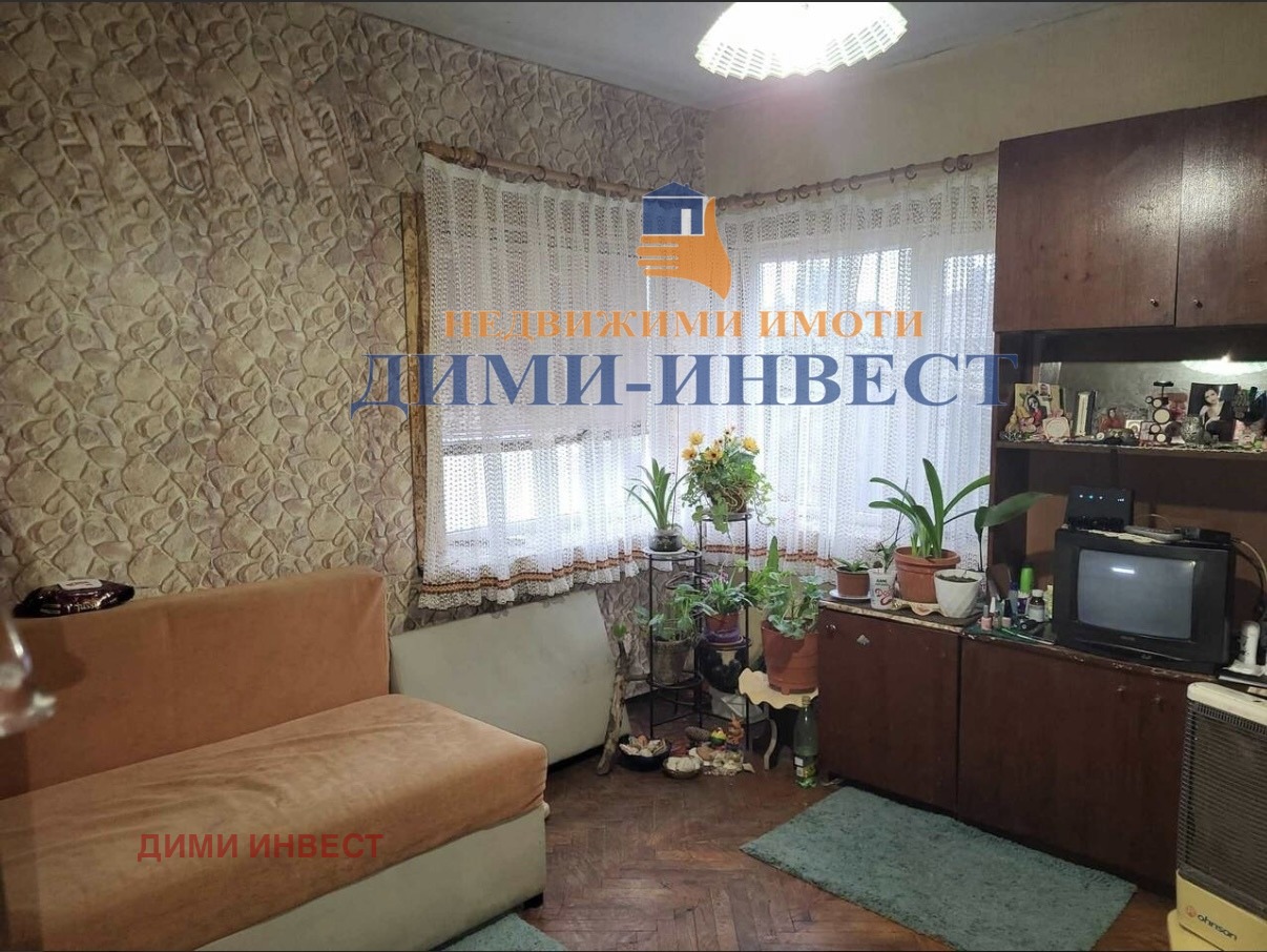 Продава КЪЩА, гр. Добрич, Рилци