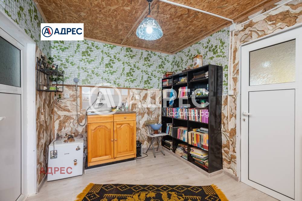 Продава КЪЩА, гр. Долни чифлик, област Варна, снимка 6 - Къщи - 56001816