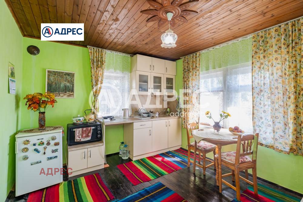 Продава КЪЩА, гр. Долни чифлик, област Варна, снимка 9 - Къщи - 56001816