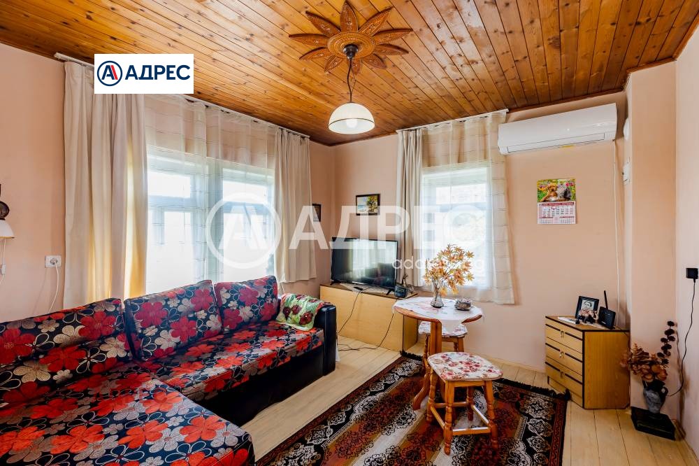 Продава КЪЩА, гр. Долни чифлик, област Варна, снимка 8 - Къщи - 56001816
