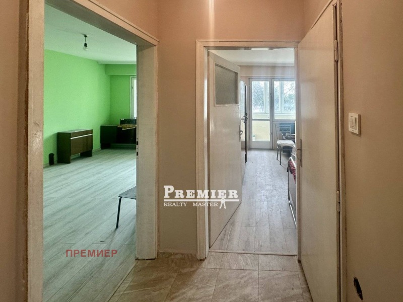 Продава МНОГОСТАЕН, гр. Бургас, Славейков, снимка 4 - Апартаменти - 52455946