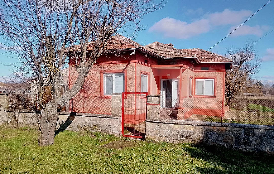 Продава КЪЩА, с. Чернооково, област Добрич