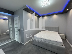 2-стаен град Варна, Бриз 8