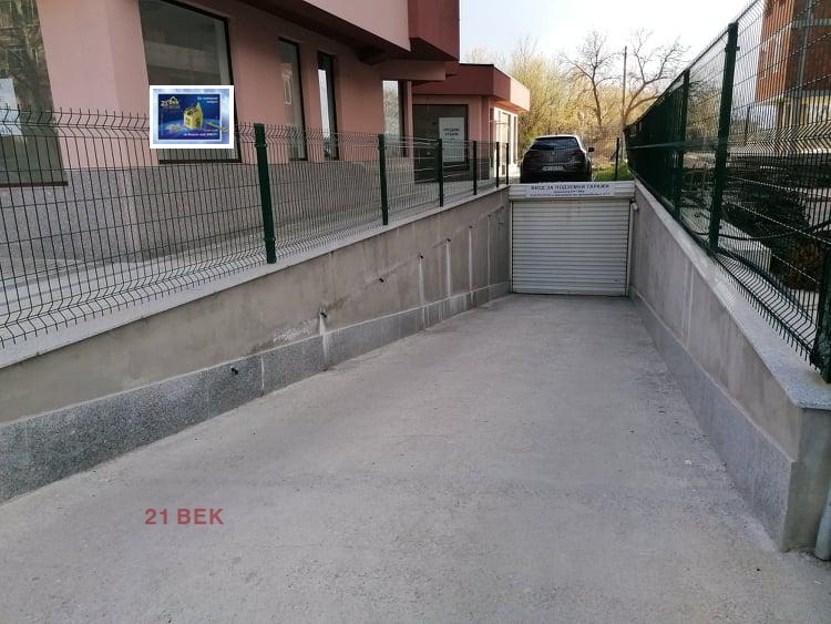 Продава ГАРАЖ, ПАРКОМЯСТО, гр. Пловдив, Южен, снимка 4 - Гаражи и паркоместа - 53946562