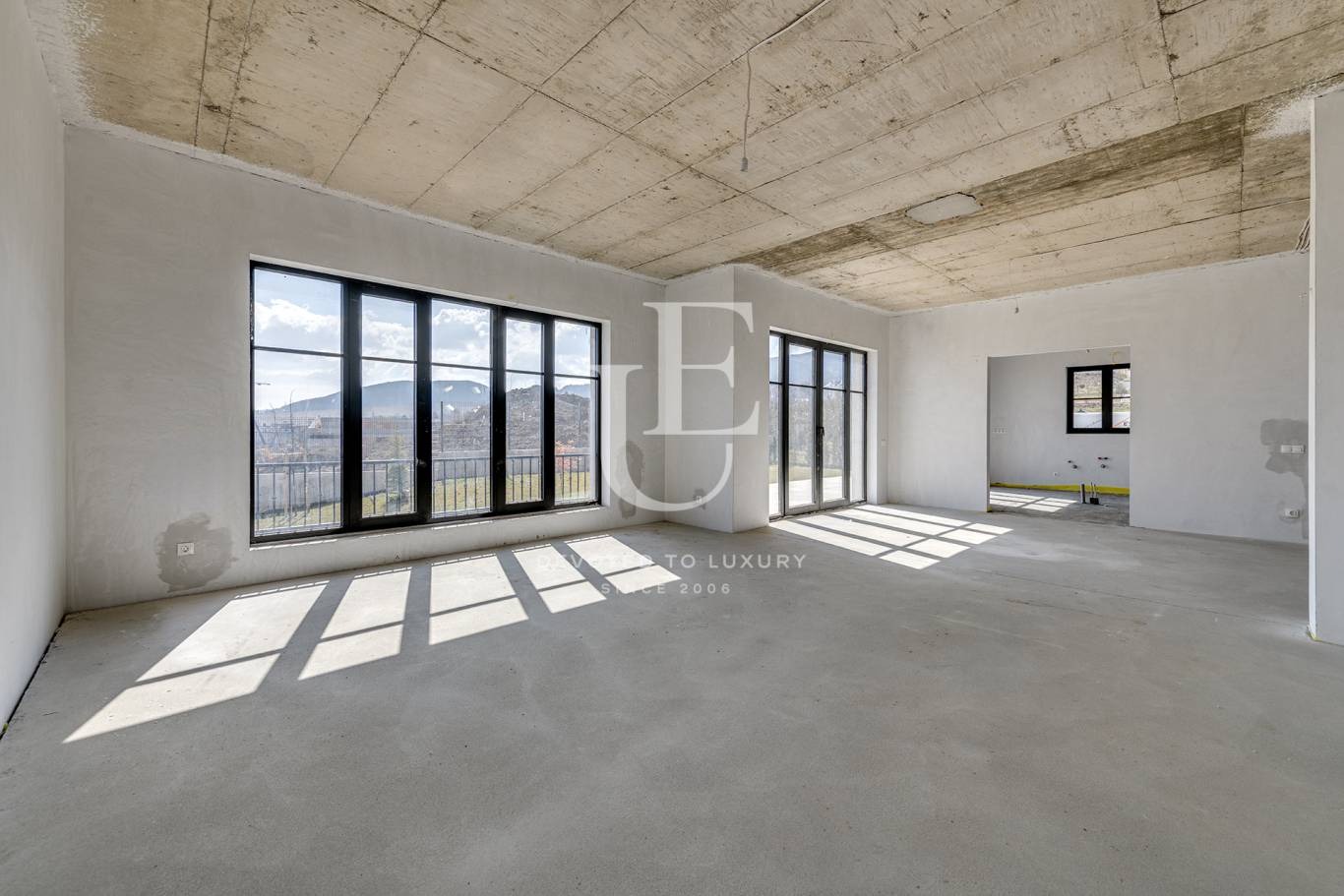 Продава КЪЩА, гр. София, Симеоново, снимка 2 - Къщи - 54075754