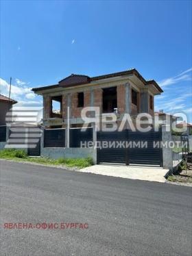 Продава къща град Бургас с. Маринка - [1] 