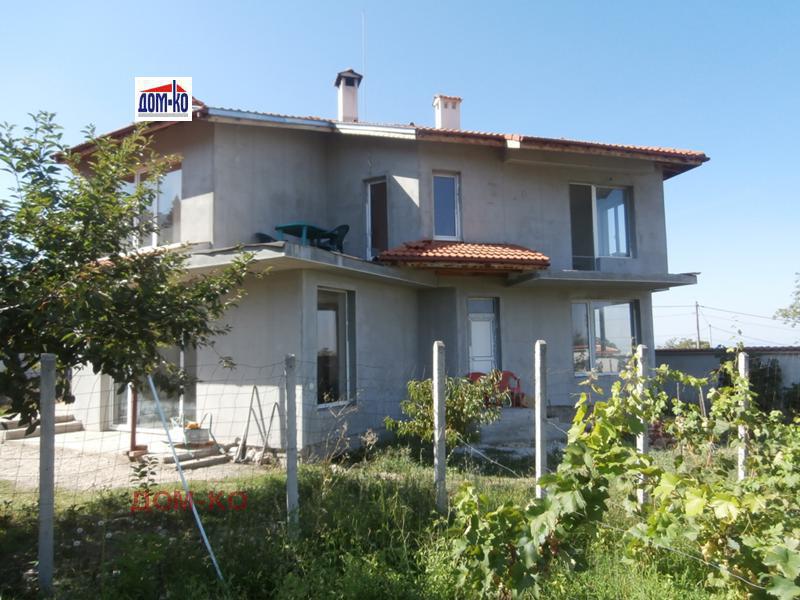 Продава  Къща област Пазарджик , с. Паталеница , 350 кв.м | 62476055 - изображение [2]